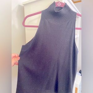 Banana Republic l Sparkle Sweater Tank 🪩